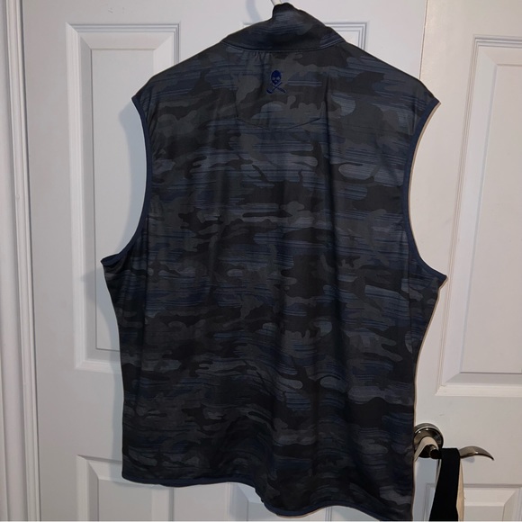 Robert Graham Vest - Picture 4 of 5
